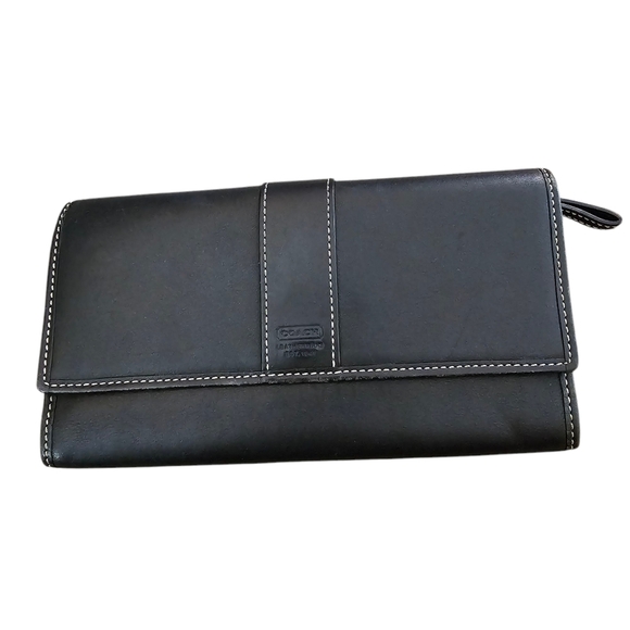 Coach Handbags - Coach Hamilton Black Leather Tri Fold Wallet